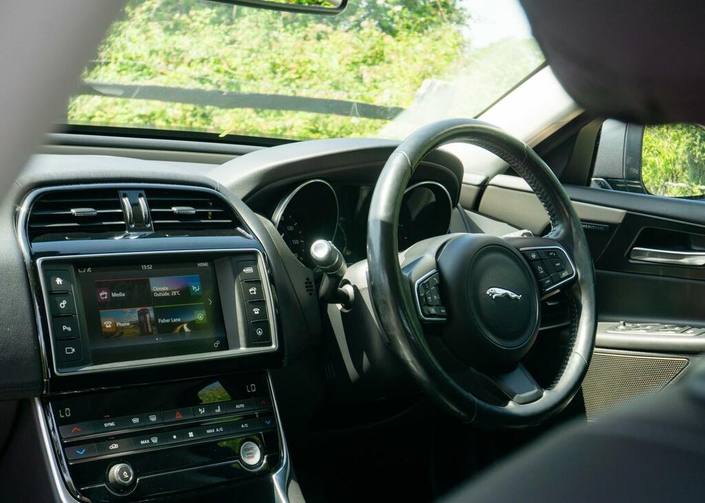 Jaguar XE 2.0 D Portfolio 2016 OY66XZJ Grey #4