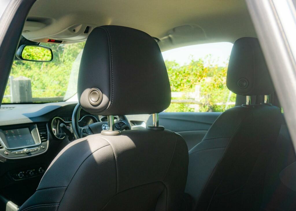 Vauxhall Crossland X Hatchback Black #47