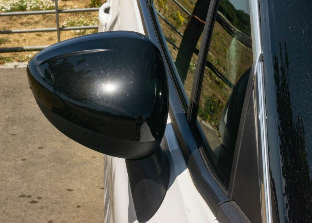 Vauxhall Crossland X Hatchback Black #22