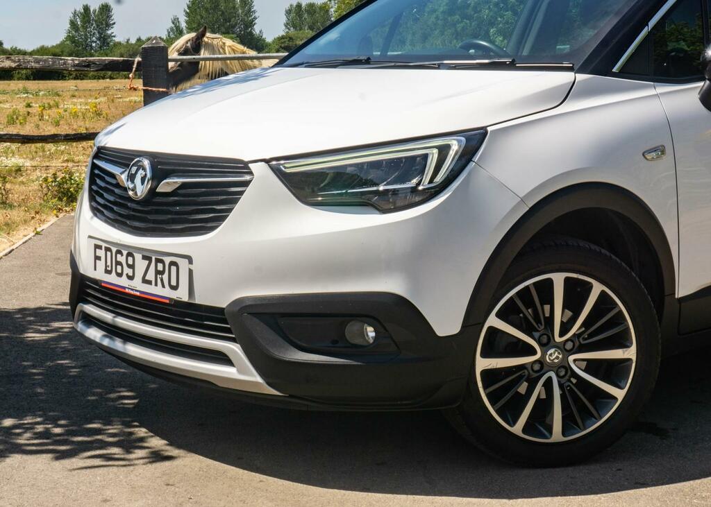 Vauxhall Crossland X Hatchback Black #14