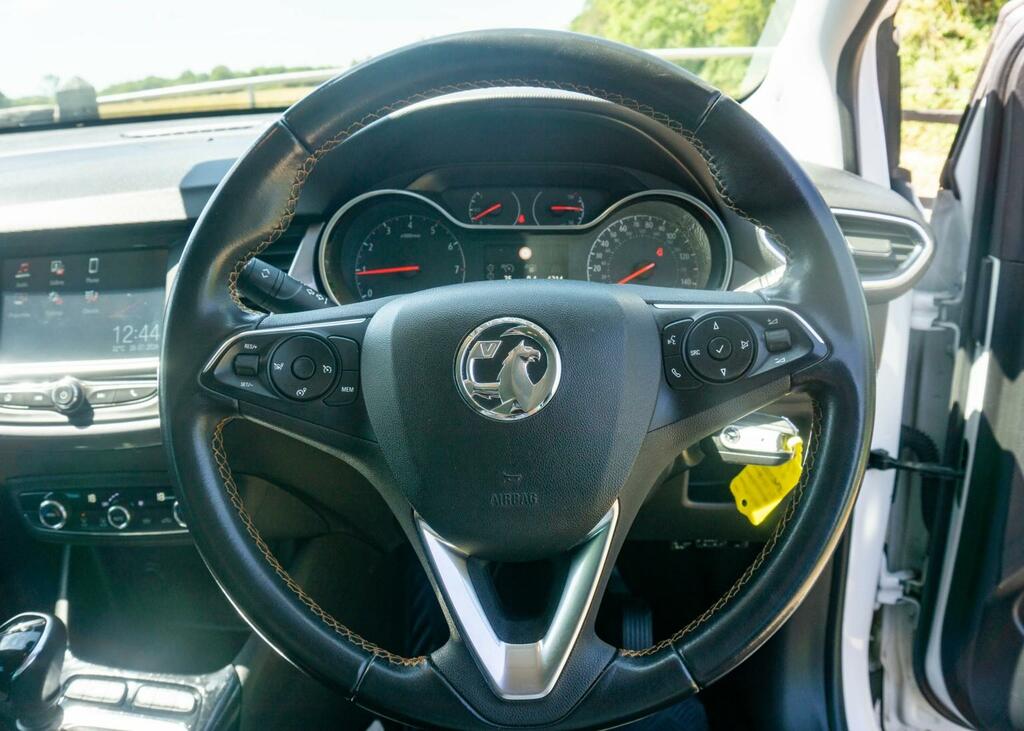 Vauxhall Crossland X Hatchback Black #25