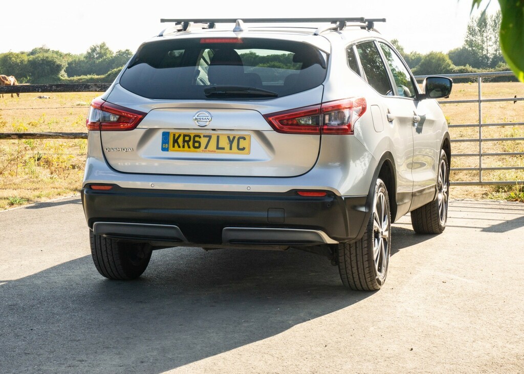 Nissan Qashqai 1.6 Dig-t N-connecta 2017 KR67LYC Silver #3