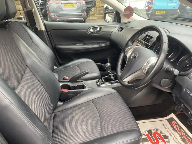 Nissan Pulsar 1.2 Tekna Dig-t Red Red #7
