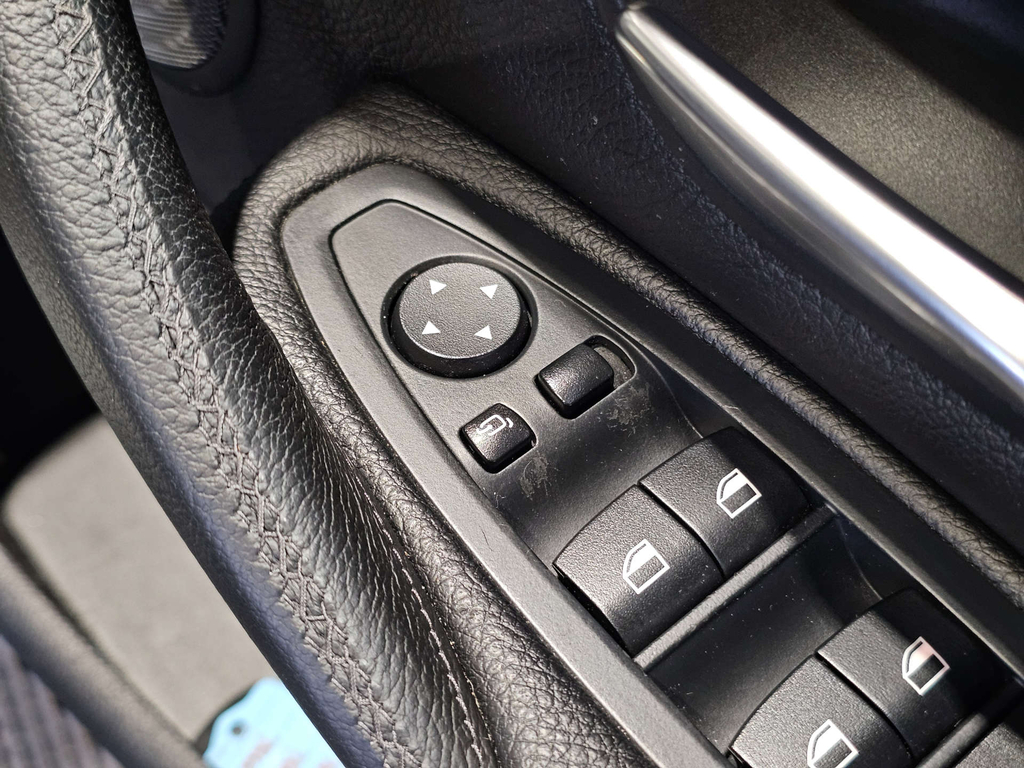 BMW 4 Series Se Beige #12