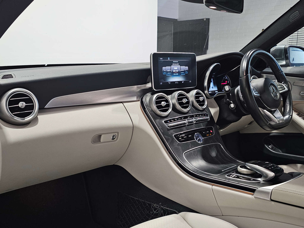 Mercedes-Benz C Class Amg Line Premium Plus Coupe G-tronic Eur #6