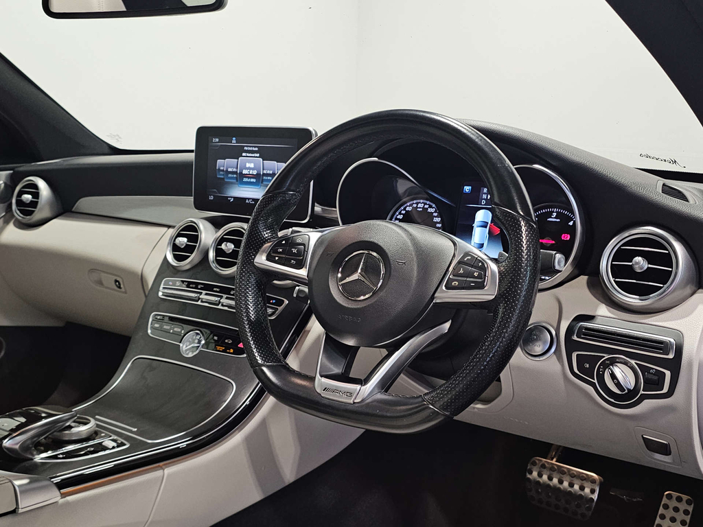 Mercedes-Benz C Class Amg Line Premium Plus Coupe G-tronic Eur #4