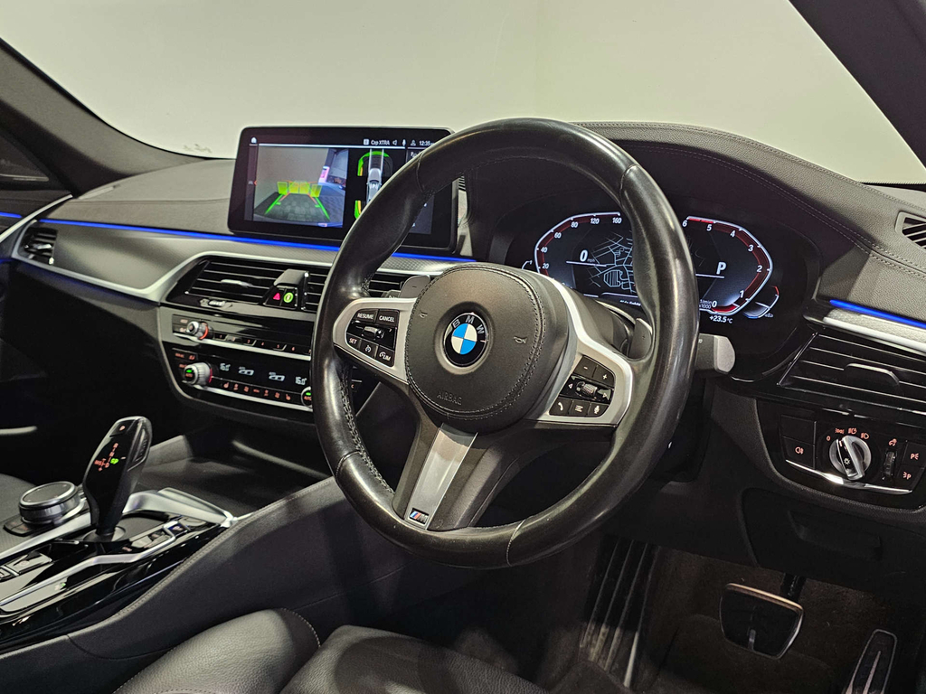 BMW 5 Series 530D Mht M Sport Saloon Hybrid Steptronic X Blue