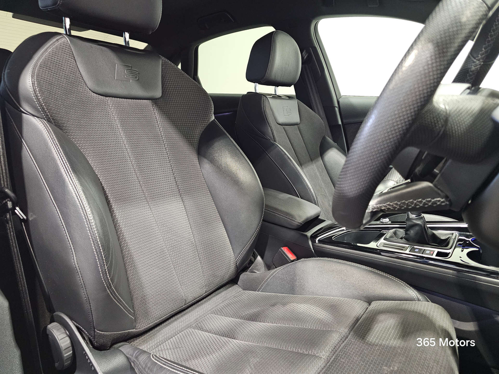 Audi A4 Tfsi 35 Black Edition Saloon Euro 6  #4