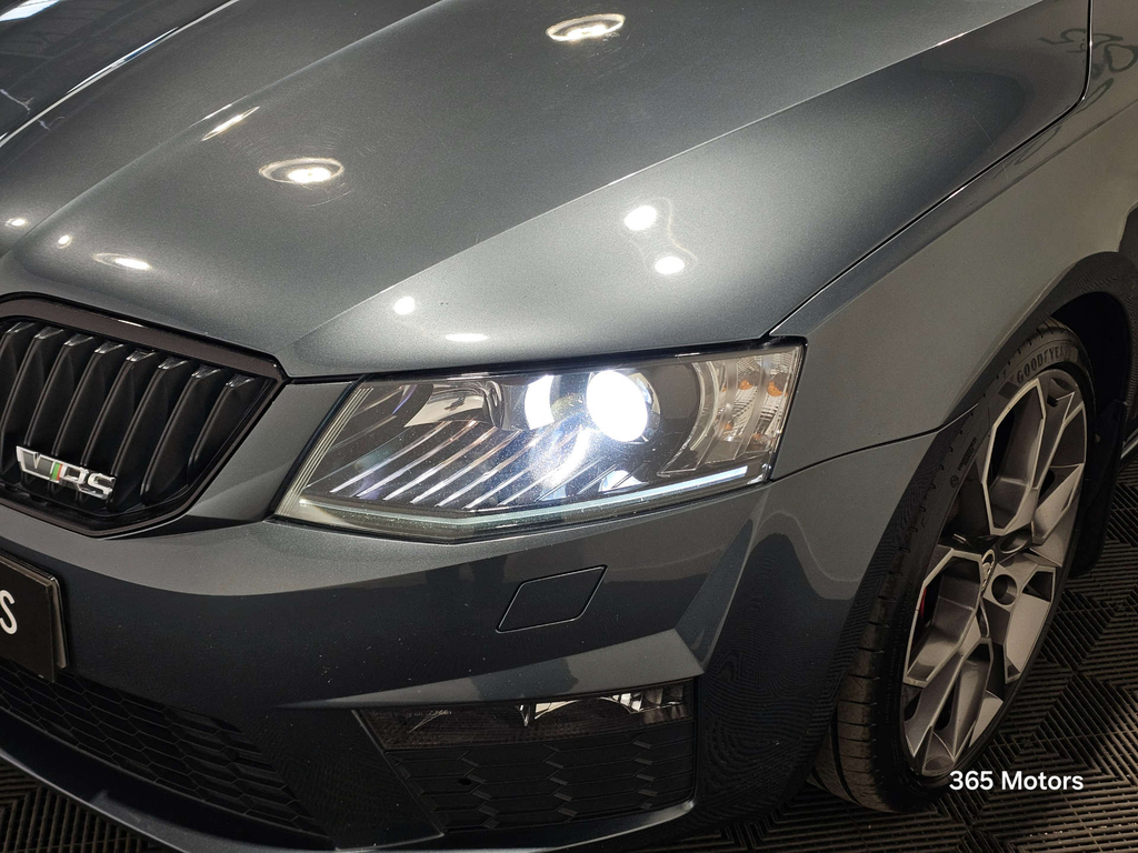 Skoda Octavia Vrs Tdi Dsg Red #25