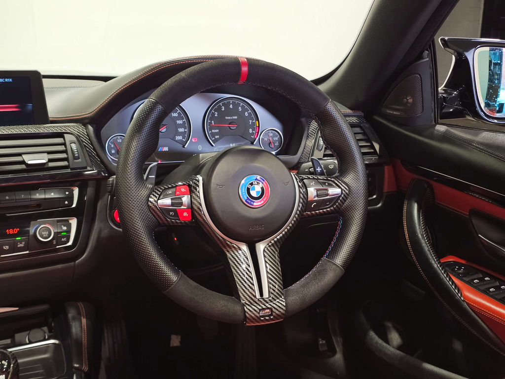 BMW M4 Biturbo Coupe White #36