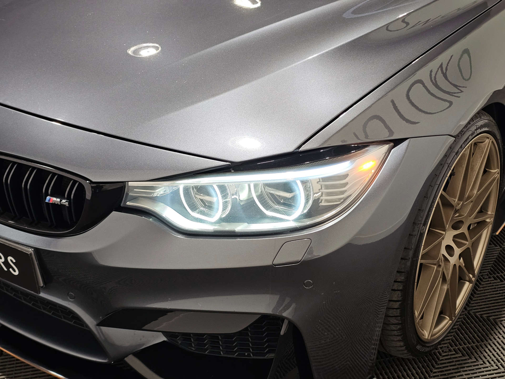 BMW M4 Biturbo Coupe White #33