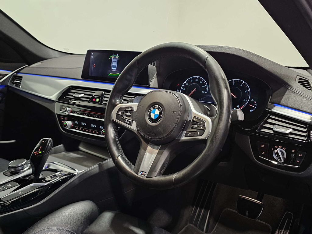 BMW 5 Series 520D M Sport Saloon Euro 6 Ss LD68TKA #2