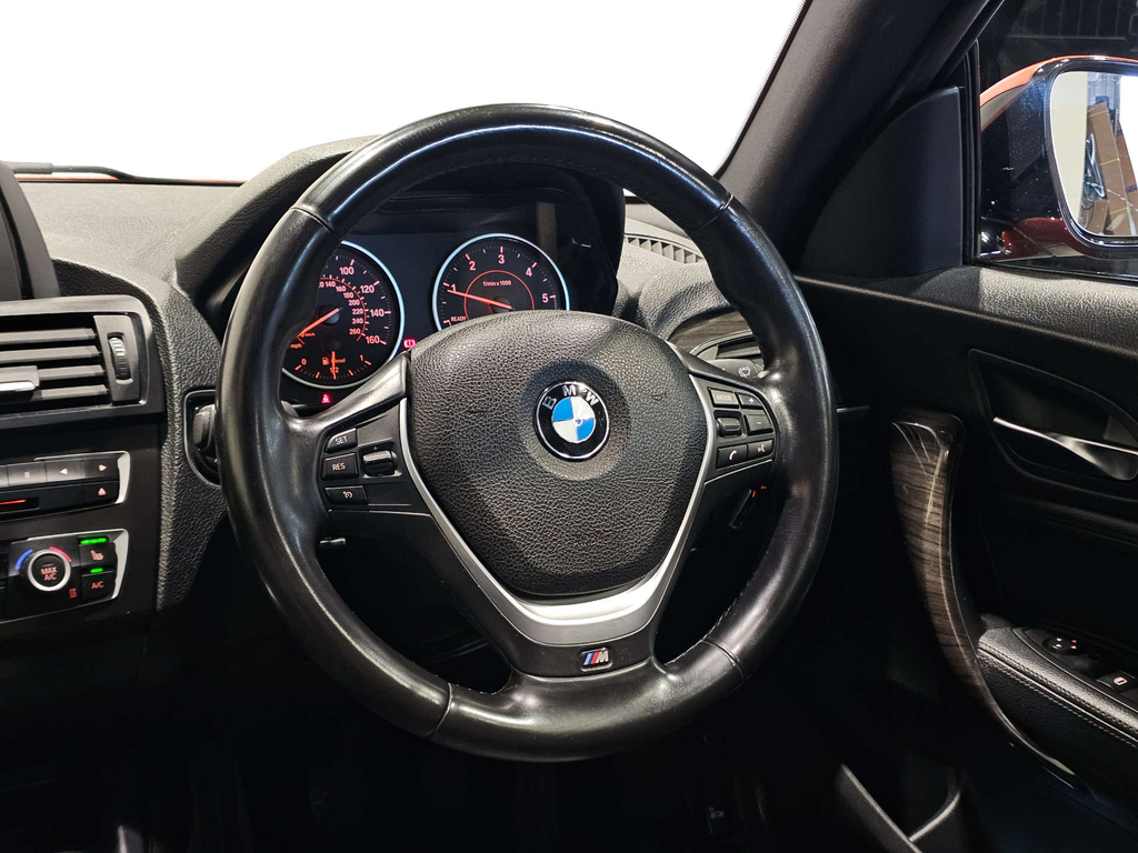 BMW 1 Series  Blue #25