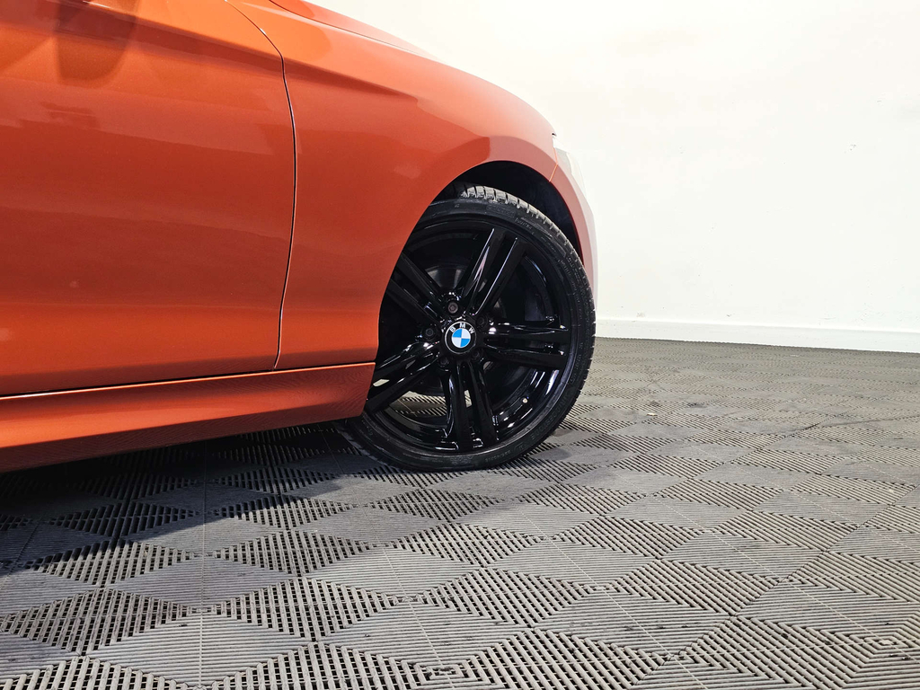 BMW 1 Series  Blue #19