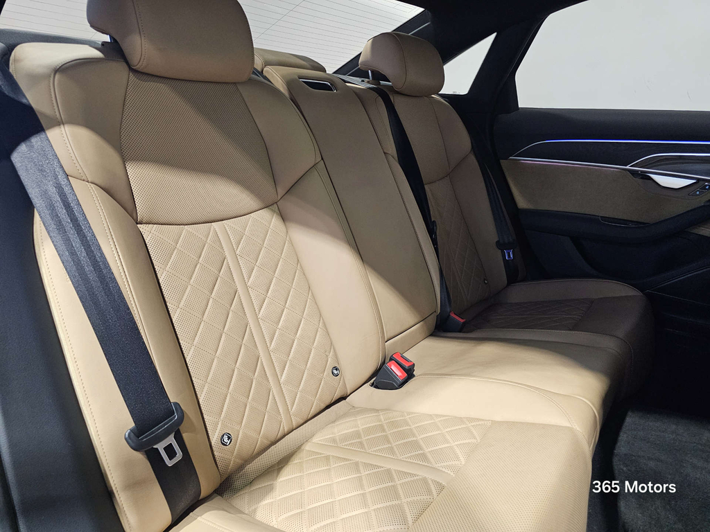 Audi A8 3.0 Tdi V6 50 Saloon Tiptronic Quattro Silver #13