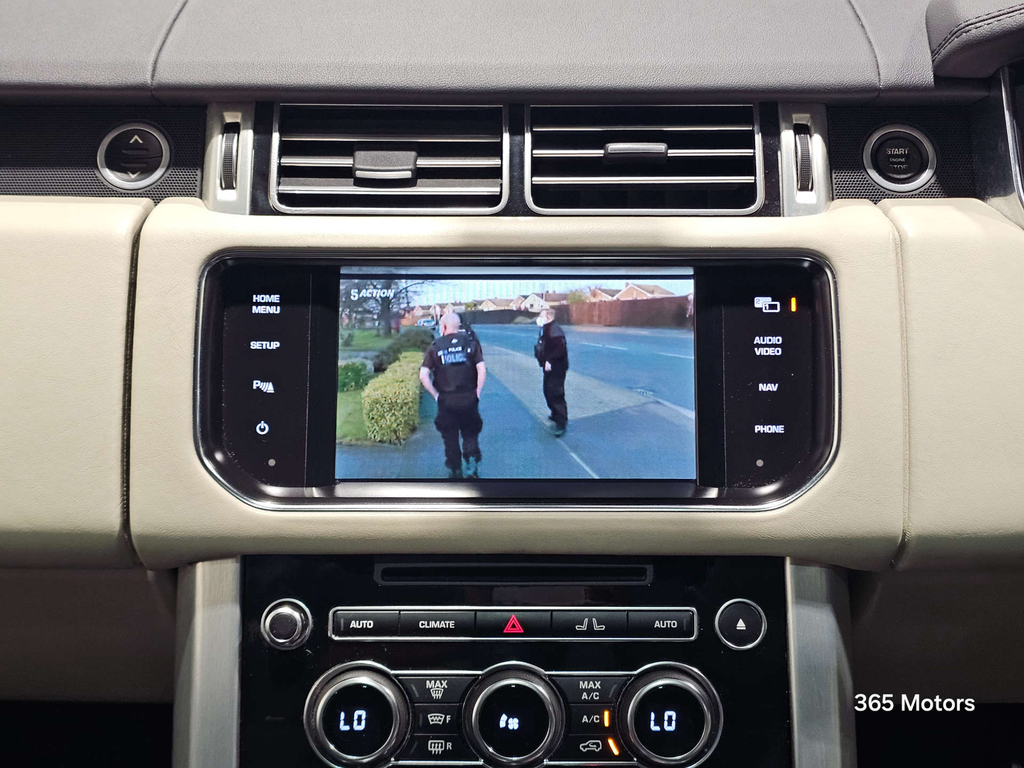Land Rover Range Rover Range Rover Vogue Tdv6 White #46