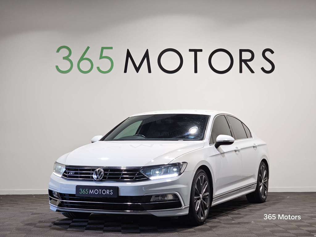Volkswagen Passat Bluemotion Tech R-line Saloon Dsg Euro 6 S 