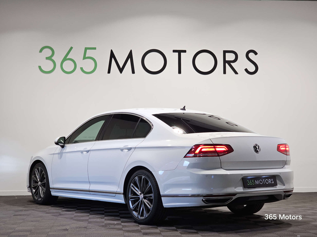 Volkswagen Passat Bluemotion Tech R-line Saloon Dsg Euro 6 S  #3