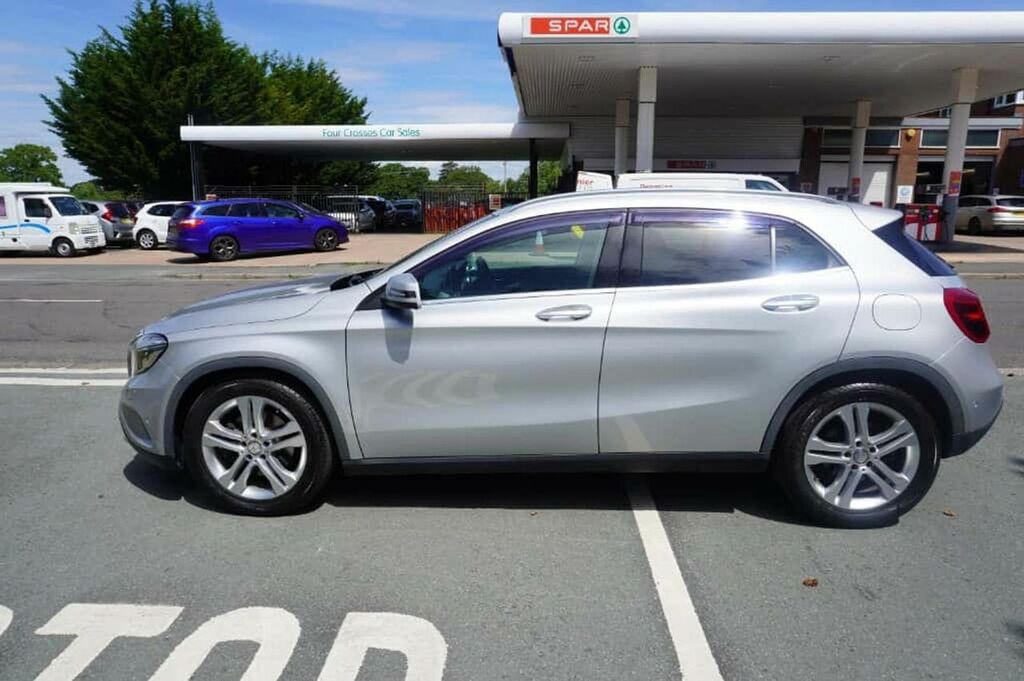 Mercedes-Benz GLA Class 250 4Matic...only 19233 Miles Silver #4