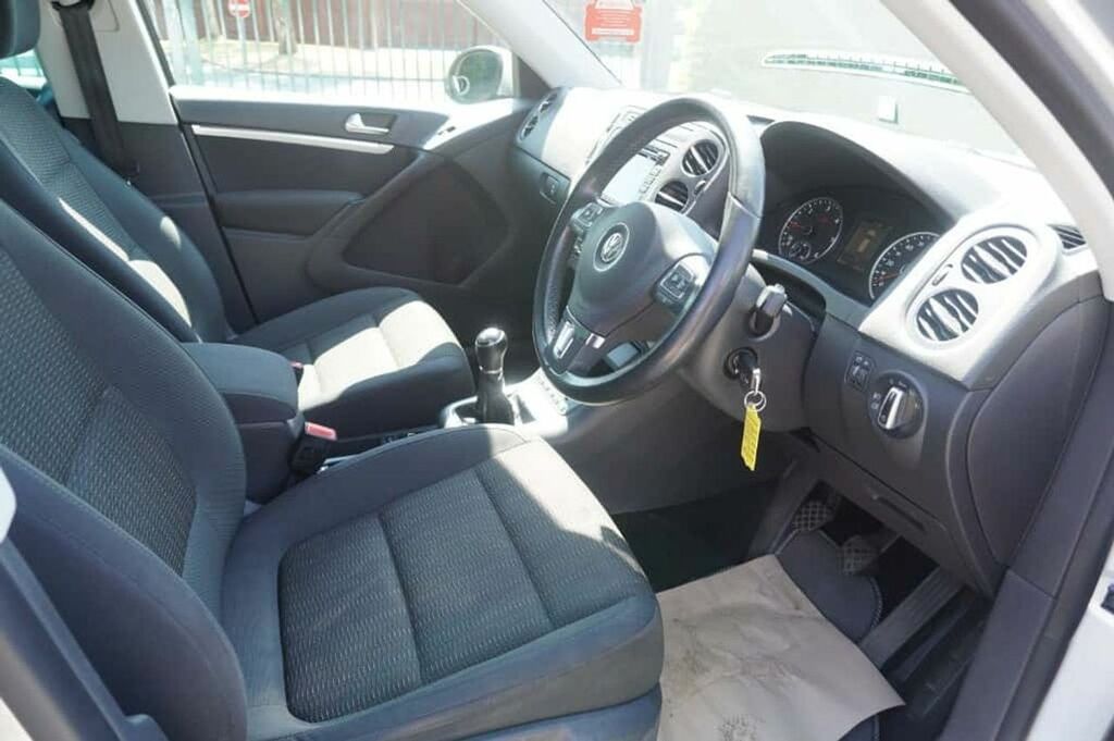 Volkswagen Tiguan 2.0 Tdi Bluemotion Tech Sport 2Wd Full Hi Black #16