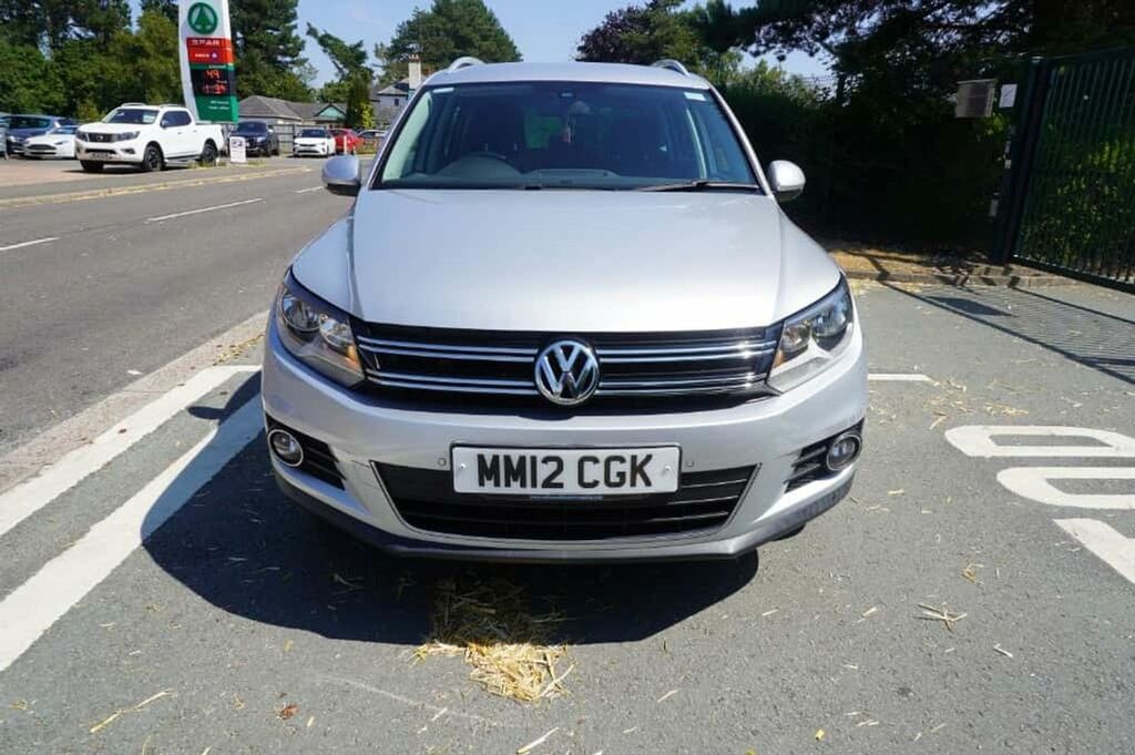 Volkswagen Tiguan 2.0 Tdi Bluemotion Tech Sport 2Wd Full Hi Black #2