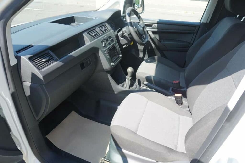 Volkswagen Caddy Petrol White #2