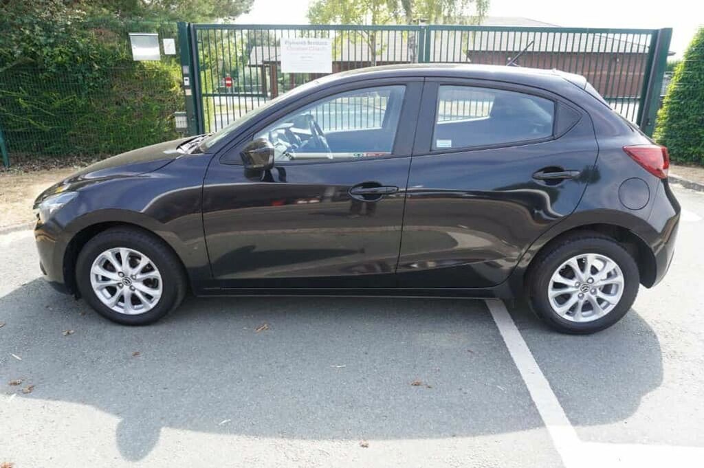 Mazda 2 D Se-l Black #4