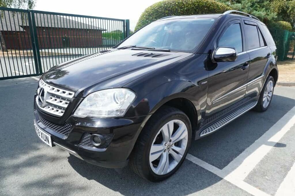 Mercedes-Benz M Class Ml300 Cdi Blueefficiency Sport Black #3
