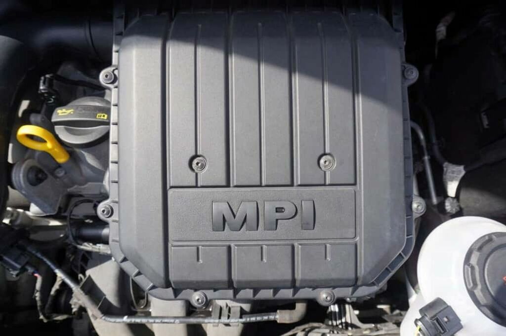 Volkswagen Up Hatchback Asg Silver #21