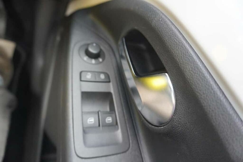 Volkswagen Up Hatchback Asg Silver #18