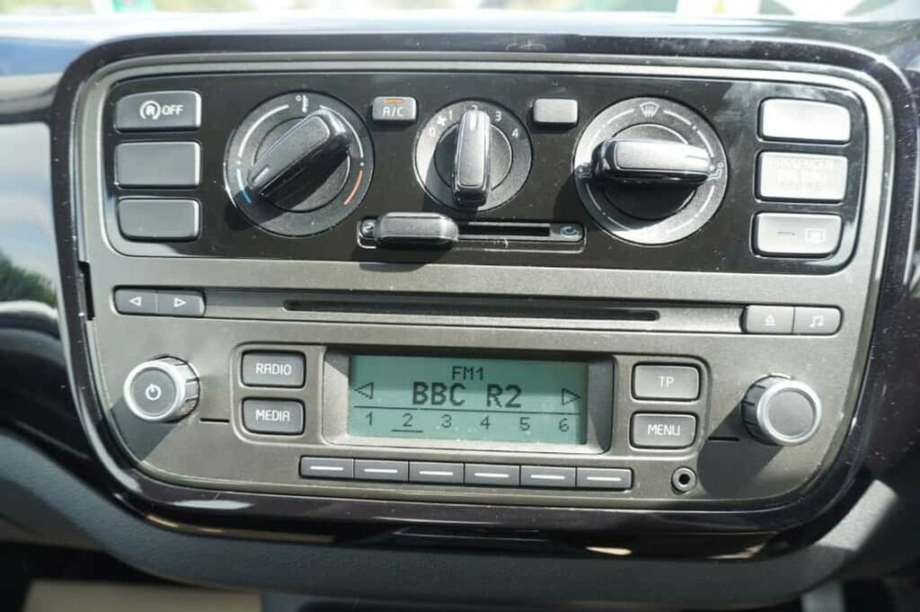 Volkswagen Up Hatchback Asg Silver #16