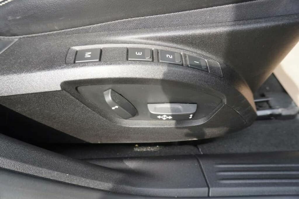 Volvo V40 D4 R-design Lux Nav Winter Packpark Cameradrive Black #18