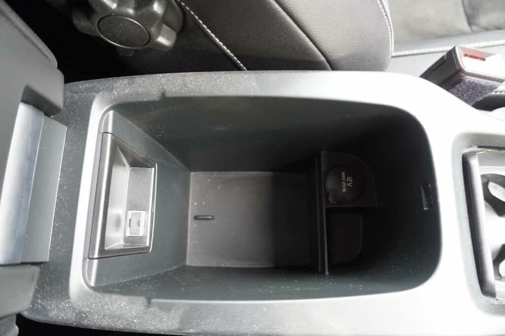 Volvo V40 D4 R-design Lux Nav Winter Packpark Cameradrive Black #26