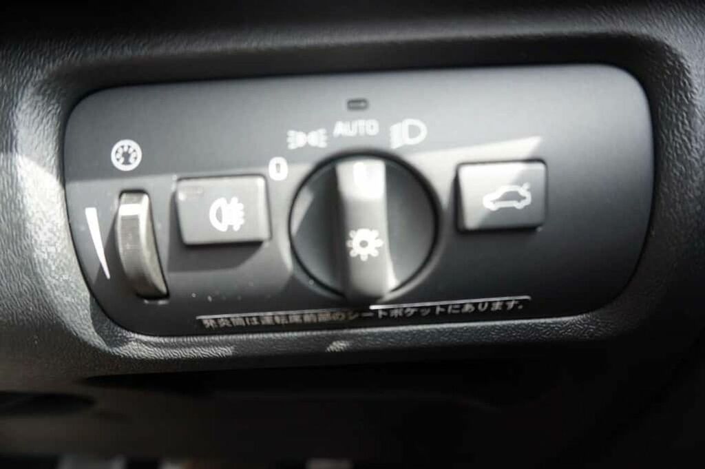 Volvo V40 D4 R-design Lux Nav Winter Packpark Cameradrive Black #27
