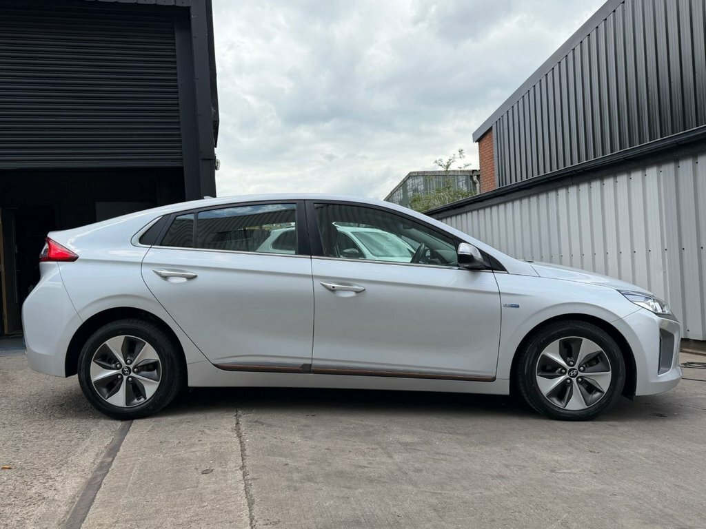 Hyundai Ioniq 28Kwh Premium Se Hatchback 120 Silver #4