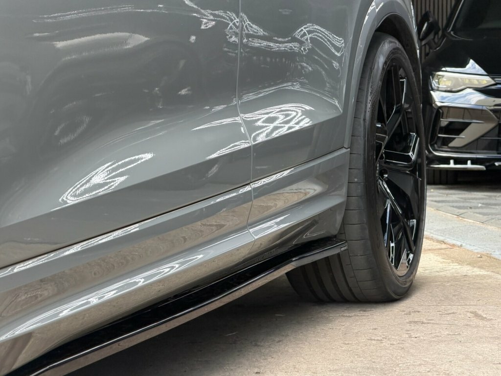 Audi RSQ8 Rs Tfsi Quattro Carbon Black Blue #14