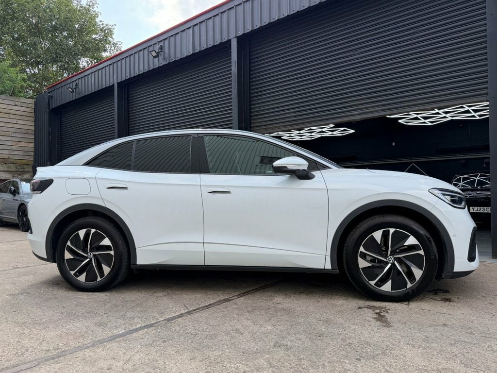 Volkswagen ID.5 Pro 77Kwh Match Suv 286 Ps White #5