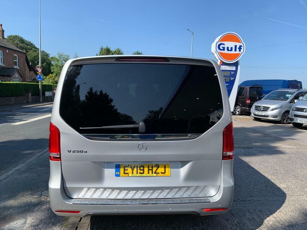 Mercedes-Benz V Class 2.2 V250d Amg Line Mpv Silver #6