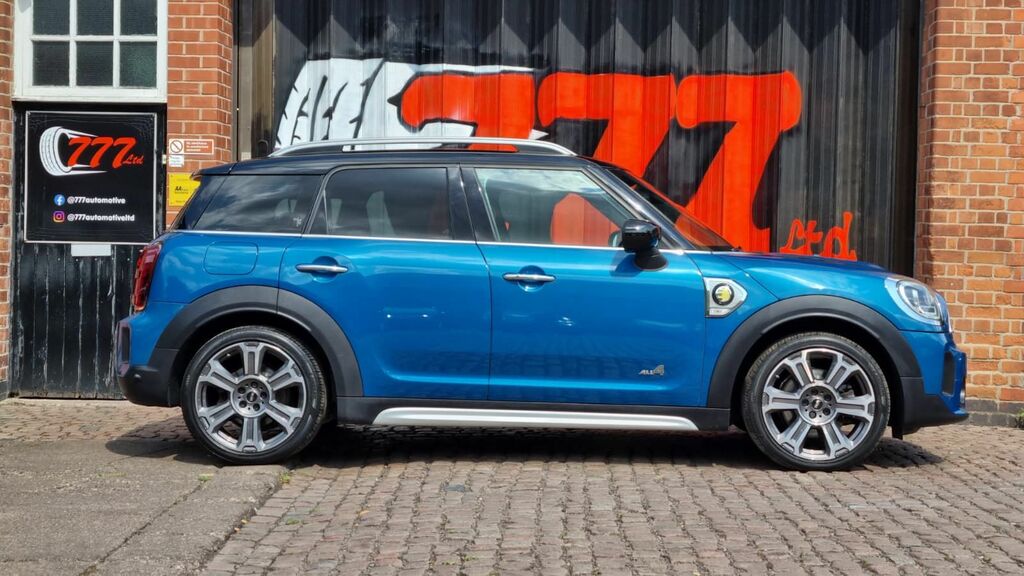 Mini Countryman 2021 1.5 10Kwh Cooper Se Exclusive Suv Blue #2