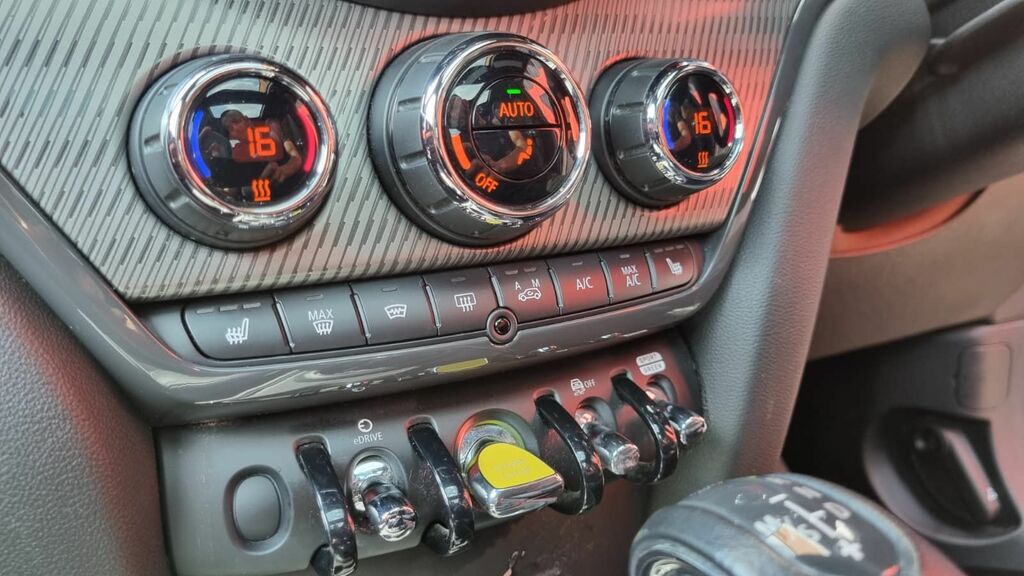 Mini Countryman 1.5 Cooper Classic Grey #25