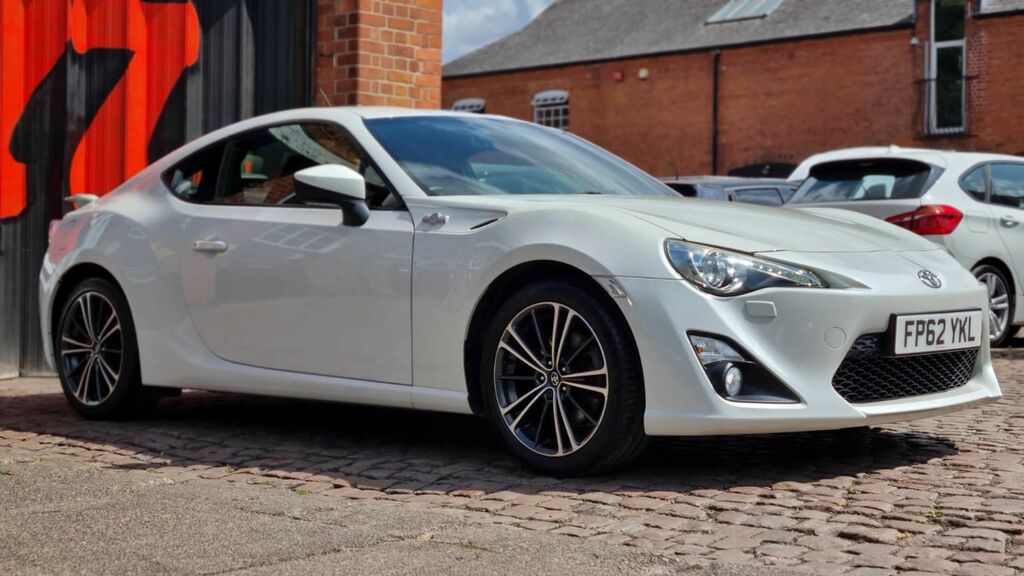 Toyota GT86 2012 2.0 Boxer D-4s Coupe Euro 5 White #6