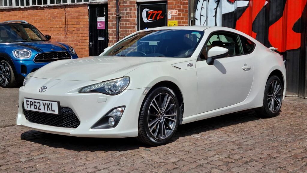 Toyota GT86 2012 2.0 Boxer D-4s Coupe Euro 5 White #5