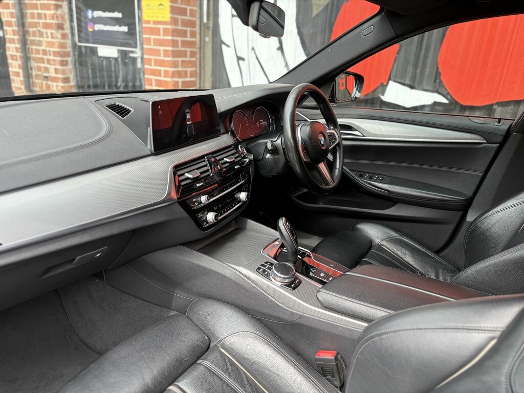 BMW 5 Series 2017 2.0 520D M Sport Saloon Euro Black #4