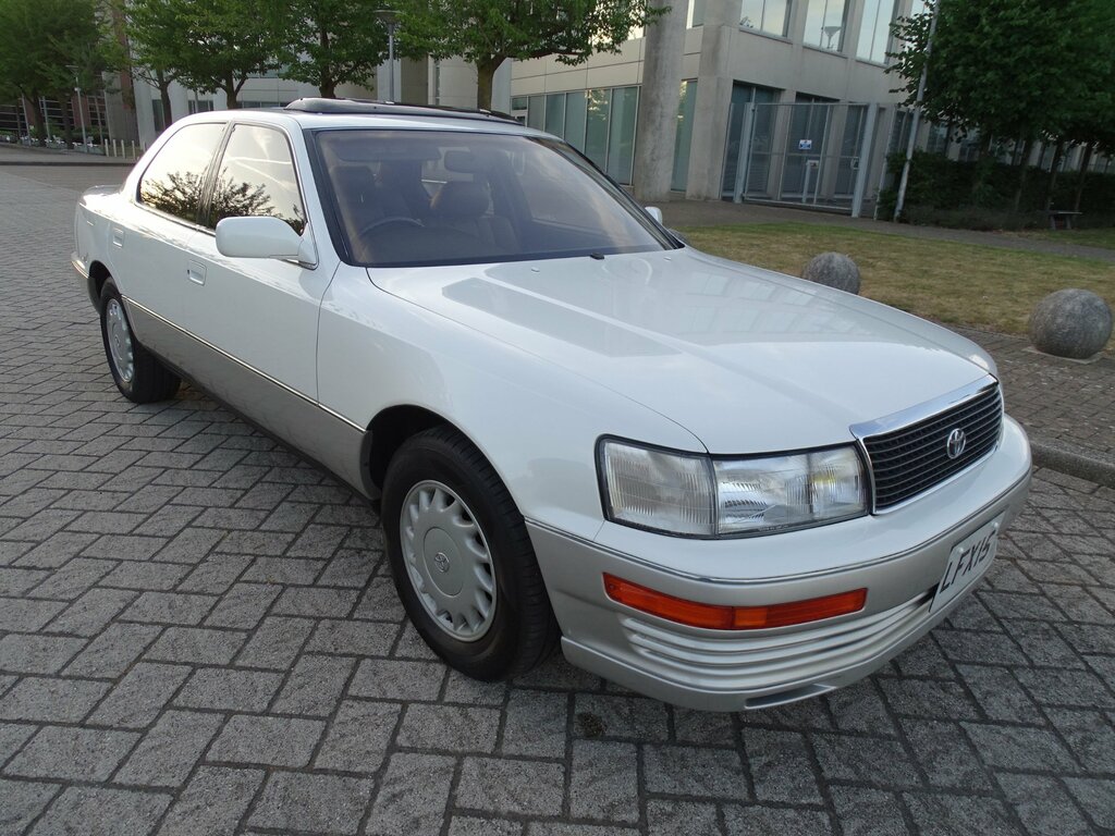 Lexus LS 4.0 V8 White #2