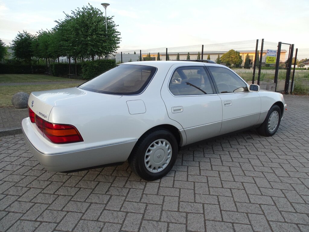 Lexus LS 4.0 V8 White #5