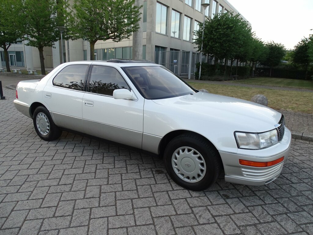 Lexus LS 4.0 V8 White #3