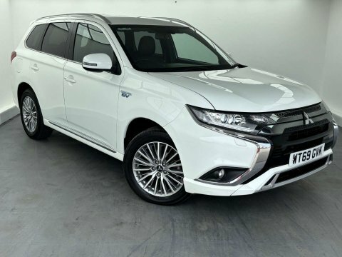 Mitsubishi Outlander 2.4 Outlander Dynamic White
