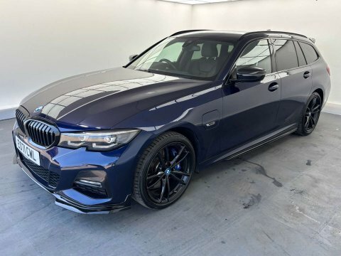 BMW 3 Series 2.0 330E M EO71CWL Blue #4