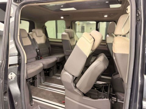 Volkswagen Multivan Life 1.4 Tsi Ehybrid 218Ps Dsg 7 Seat Black #64
