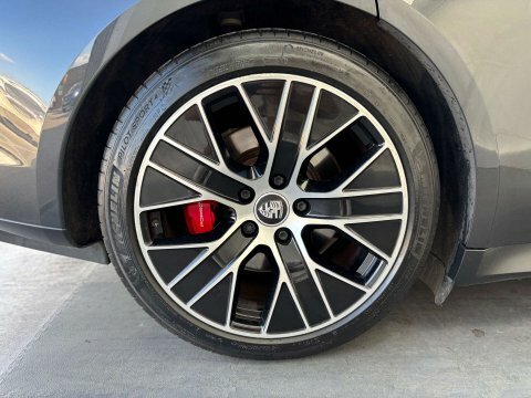 Porsche Taycan Turbo Grey #32